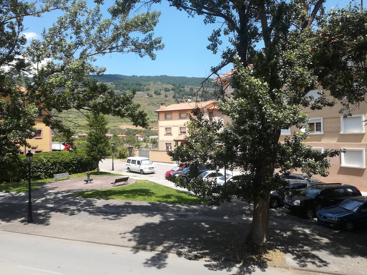 Apartamento "Paseo Del Sauco" Ескарай Екстериор снимка