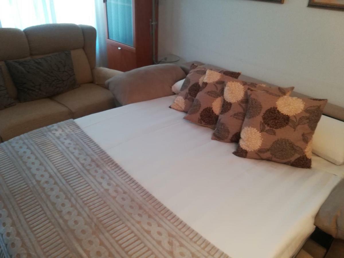 Apartamento "Paseo Del Sauco" Ескарай Екстериор снимка